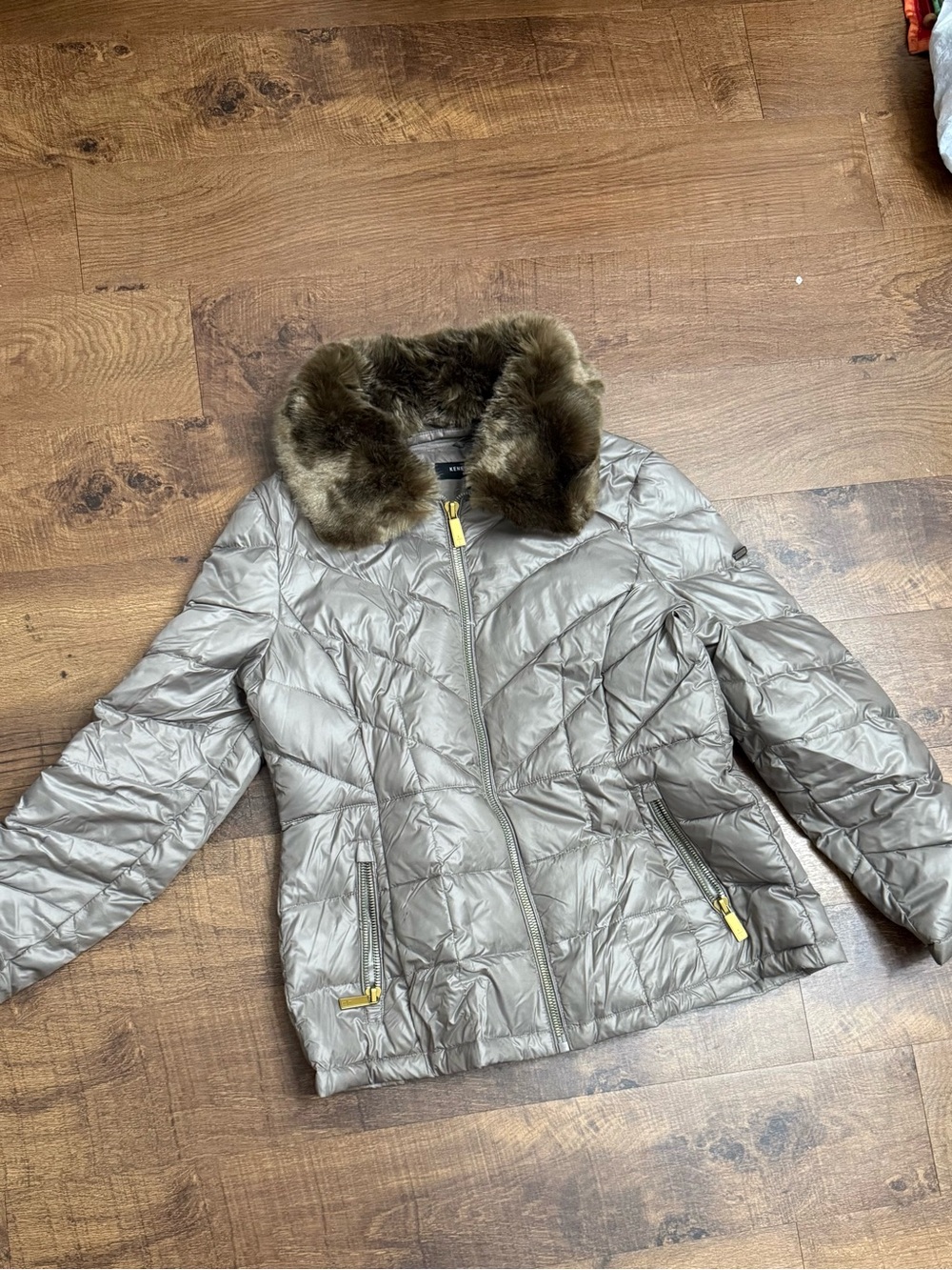 Kenneth Cole Quilted Taupe Puffer Jacket with Faux Fur Collar